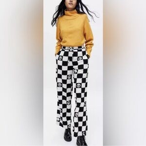 Urban Outfitters Carmen Printed Pull On Pant Check Peace Mushroom Black